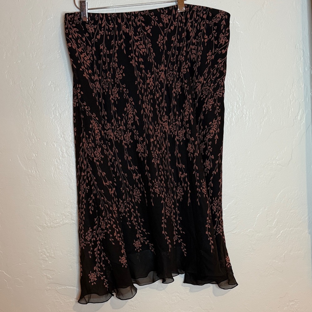 Studio M 100% Silk Black and Brown Patterned Skirt